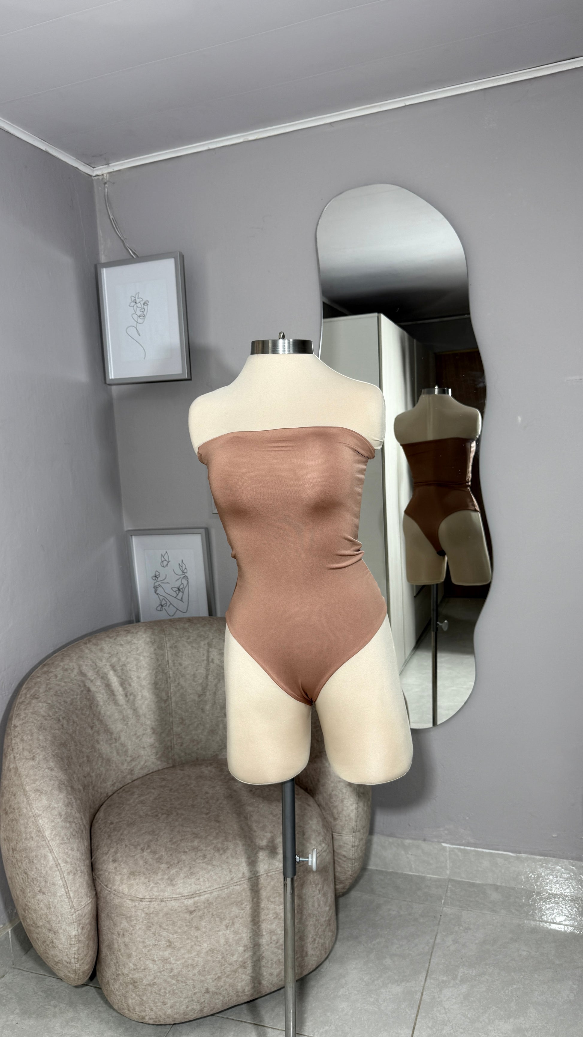 Body Laura